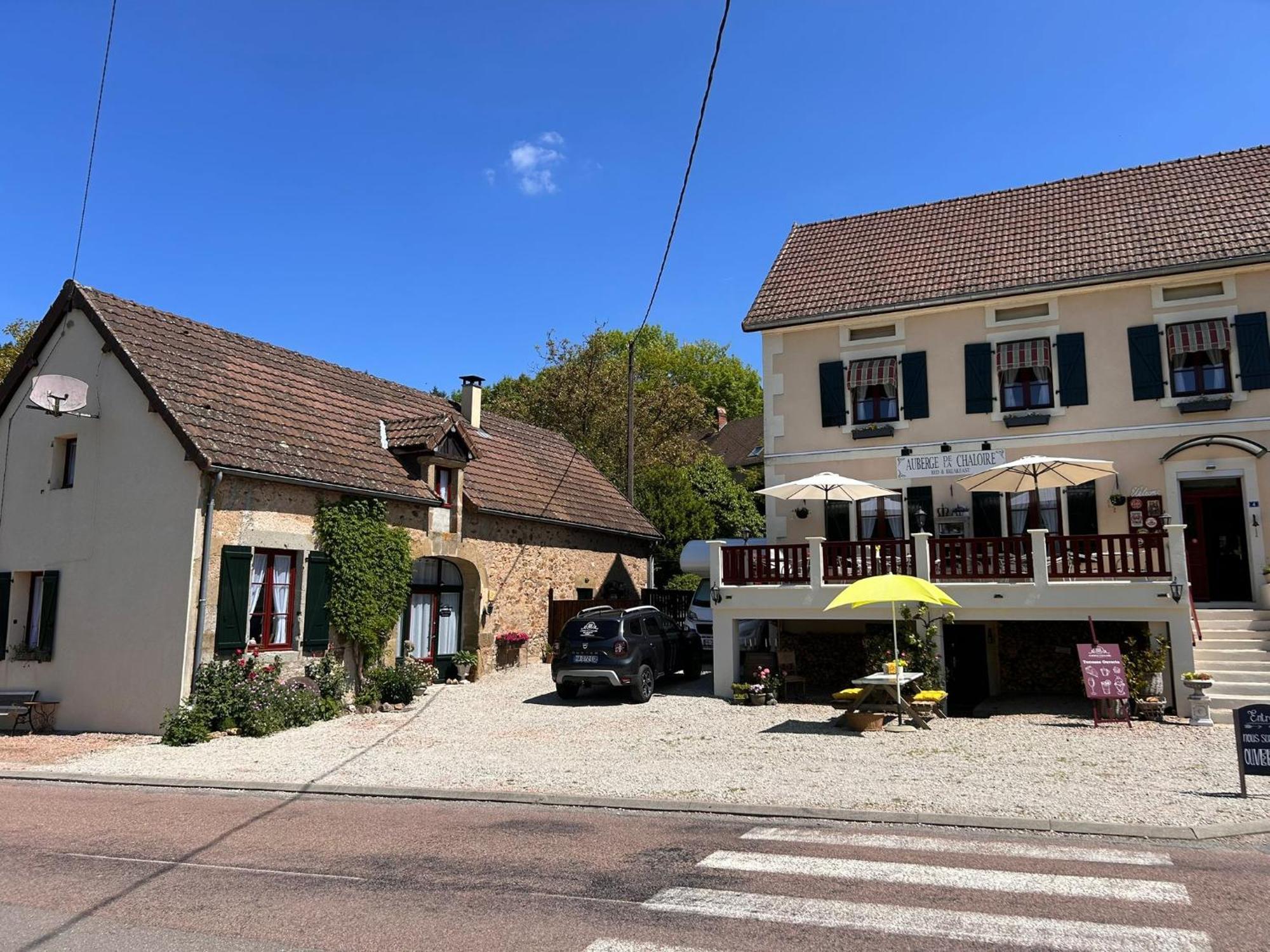 Auberge De La Chaloire La Petite-Verrière Exterior foto